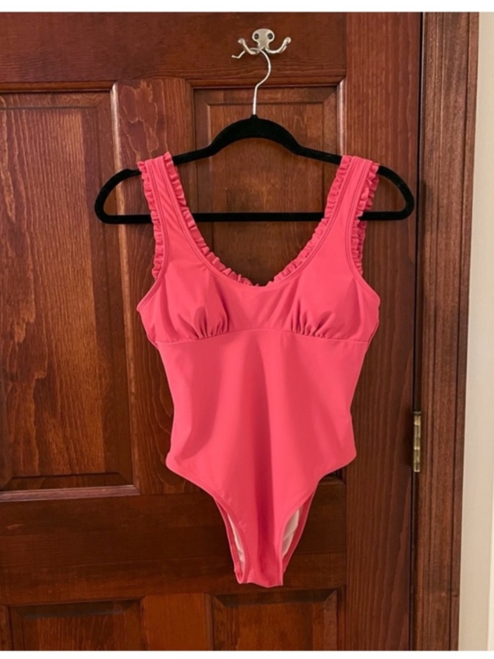 CUPSHE Pink Ruffle Scoop Neck Cheeky One Piece Swimsuit Bathing Suit NWT Sz S